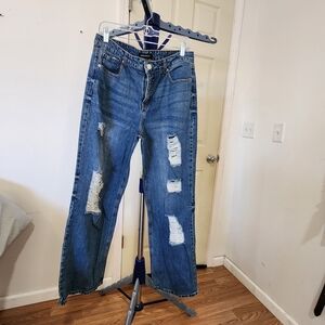 Women's Prosperity Distressed Shredded Ripped Jean, Pre-owned, SZ 31